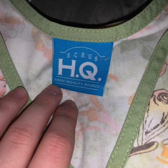 Set of scrubs - Picture 2 of 6